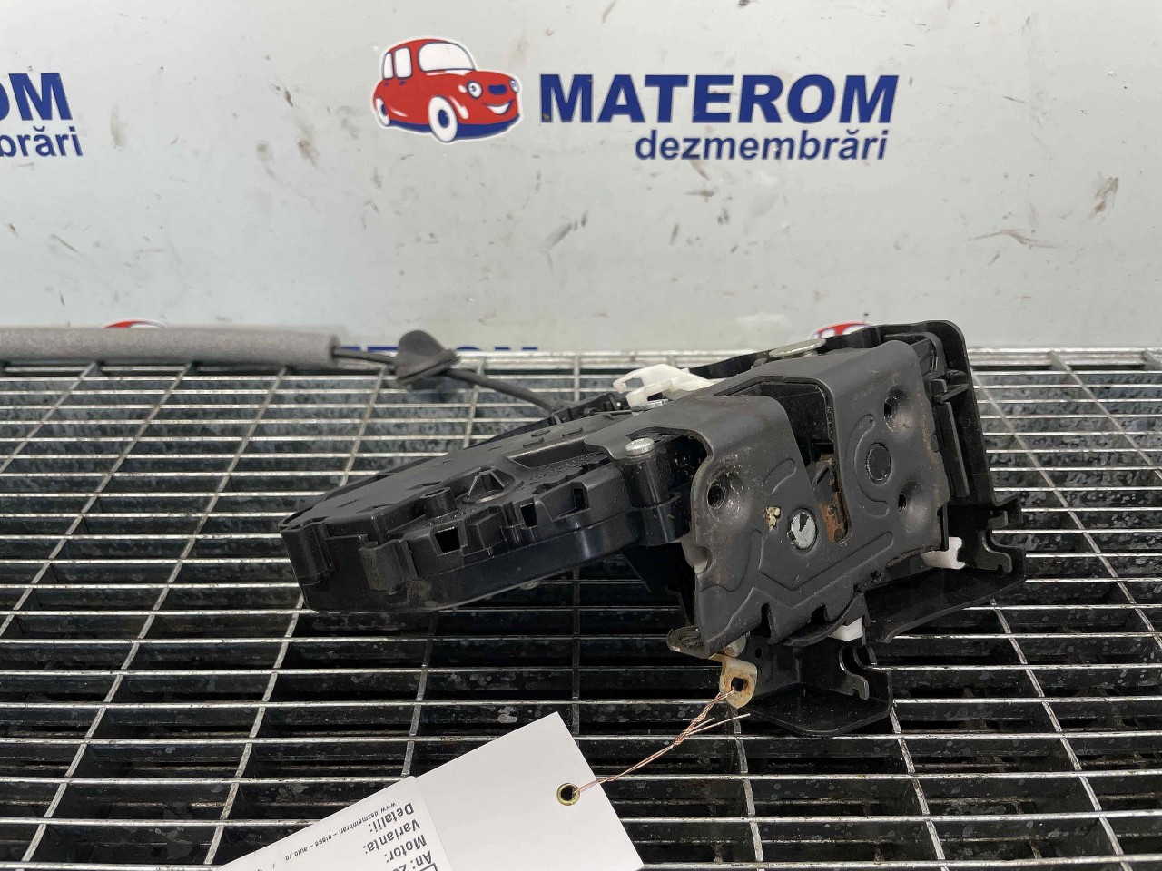 INCUIETOARE USA FATA DREAPTA VOLVO XC 60 - - (2008 2013)