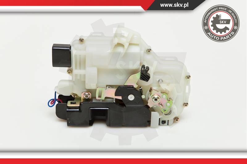 Incuietoare usa ; fata dreapta ; VW Bora New Beetle Golf IV ; 3B1837016BH