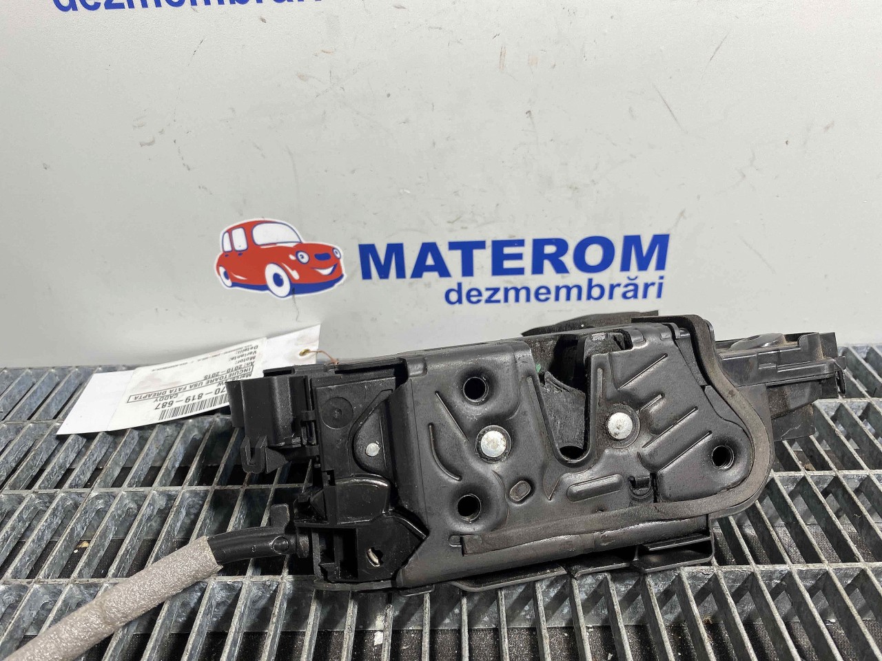 INCUIETOARE USA FATA DREAPTA VW CADDY - - (2010 2015)