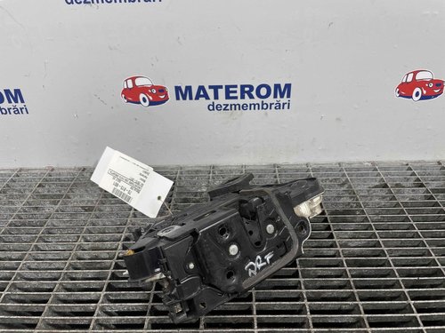 INCUIETOARE USA FATA DREAPTA VW GOLF VII - - (2012 2016)