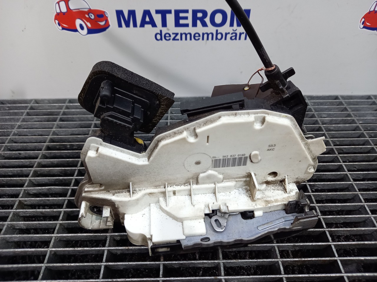 INCUIETOARE USA FATA DREAPTA VW GOLF VII GOLF VII - - (2012 2016)