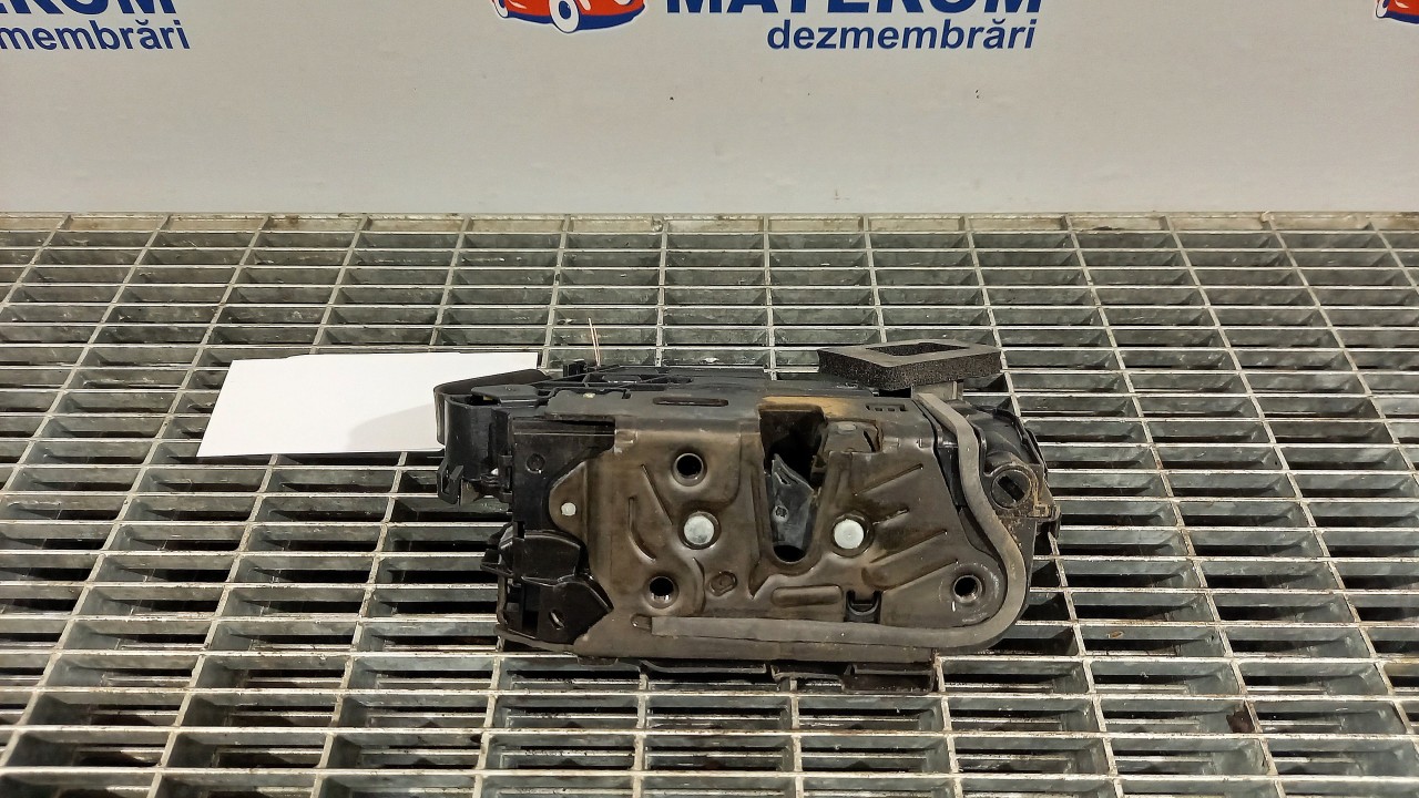 INCUIETOARE USA FATA DREAPTA VW GOLF VII GOLF VII - - (2012 2016)