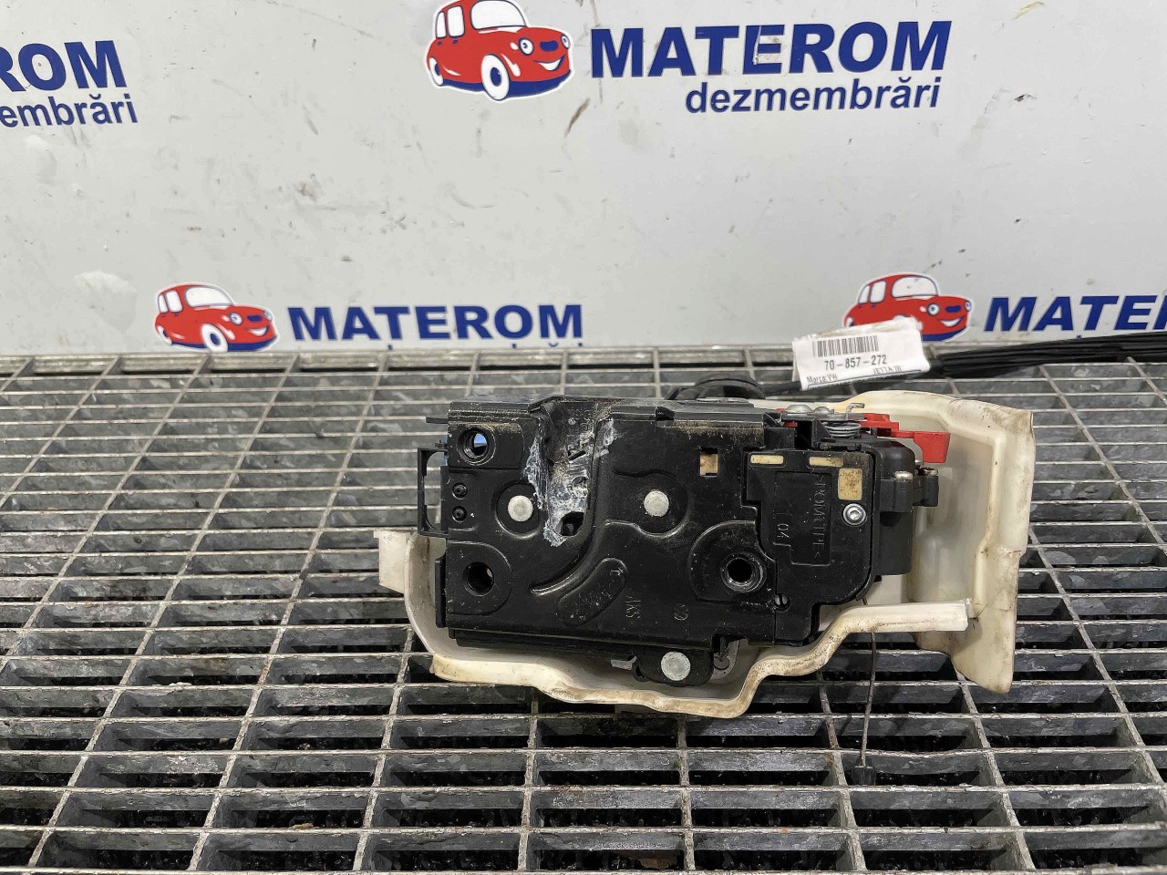 INCUIETOARE USA FATA DREAPTA VW JETTA III JETTA III - - (2005 2010)