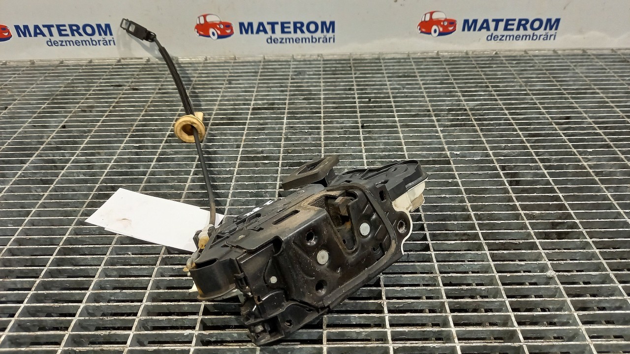 INCUIETOARE USA FATA DREAPTA VW JETTA IV JETTA IV - - (2010 2019)