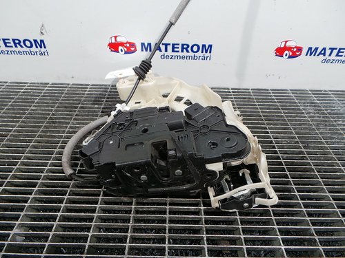 INCUIETOARE USA FATA DREAPTA VW TIGUAN TIGUAN - - (2010 2015)