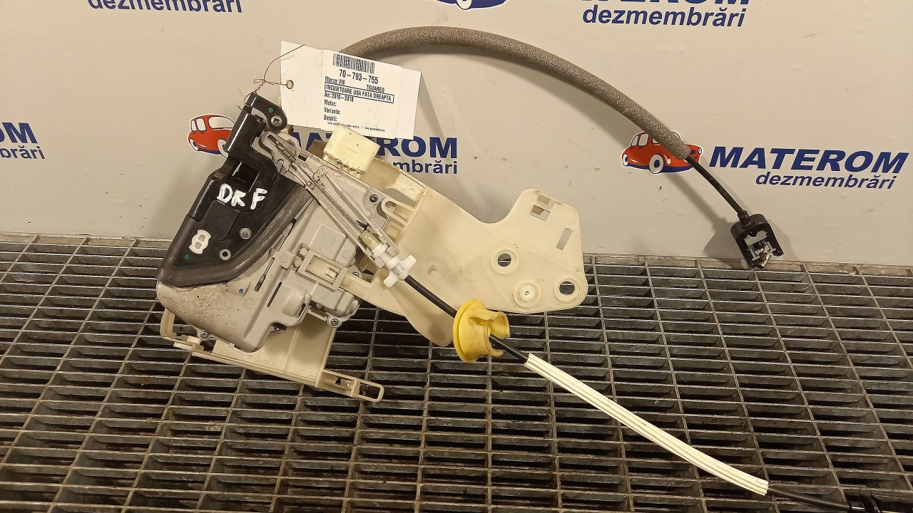INCUIETOARE USA FATA DREAPTA VW TOUAREG TOUAREG - - (2010 2018)