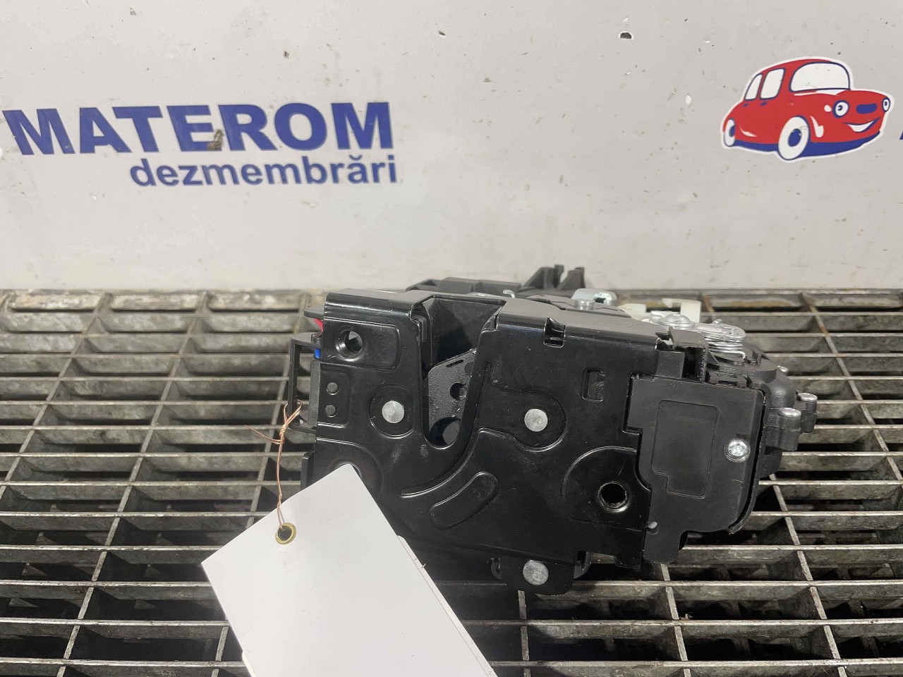 INCUIETOARE USA FATA DREAPTA VW TOUAREG TOUAREG - - (2010 2018)