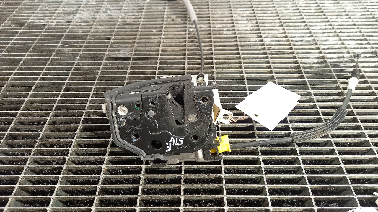 INCUIETOARE USA FATA STANGA AUDI A1 A1 - - (2010 2014)