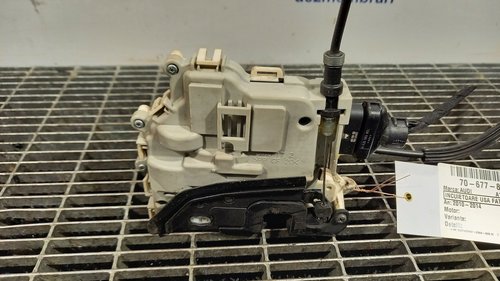 INCUIETOARE USA FATA STANGA AUDI A1 A1 - - (2010 2014)