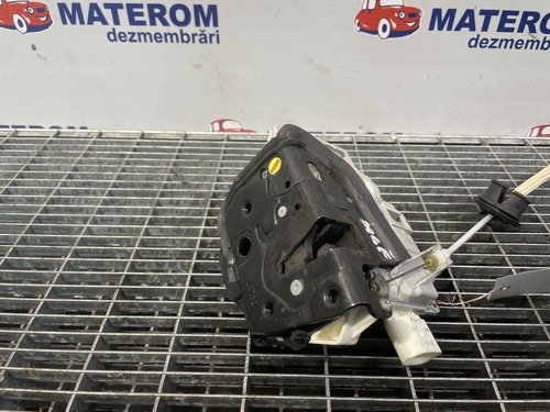 INCUIETOARE USA FATA STANGA AUDI A3 - - (2007 2012)