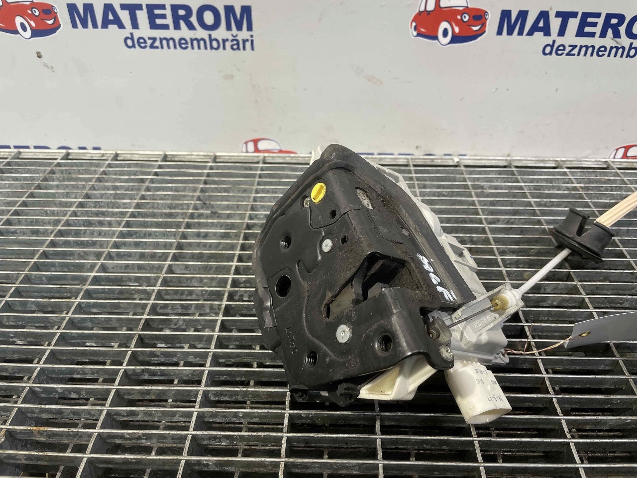 INCUIETOARE USA FATA STANGA AUDI A3 A3 - - (2007 2012)