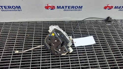INCUIETOARE USA FATA STANGA AUDI A4 A4 - - (2004 2007)