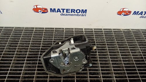 INCUIETOARE USA FATA STANGA BMW SERIA 1 E 87 - - (2007 2011)