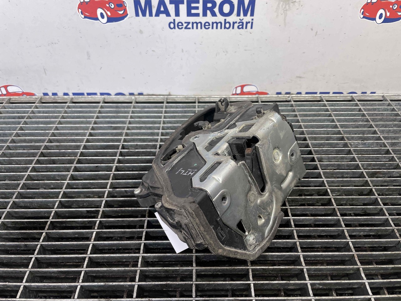 INCUIETOARE USA FATA STANGA BMW SERIA 3 E 90 - - (2004 2012)