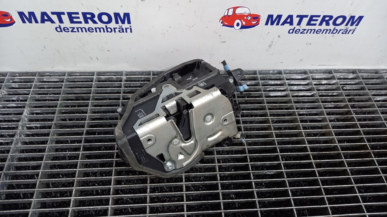 INCUIETOARE USA FATA STANGA BMW SERIA 3 E 90 - - (2007 2012)
