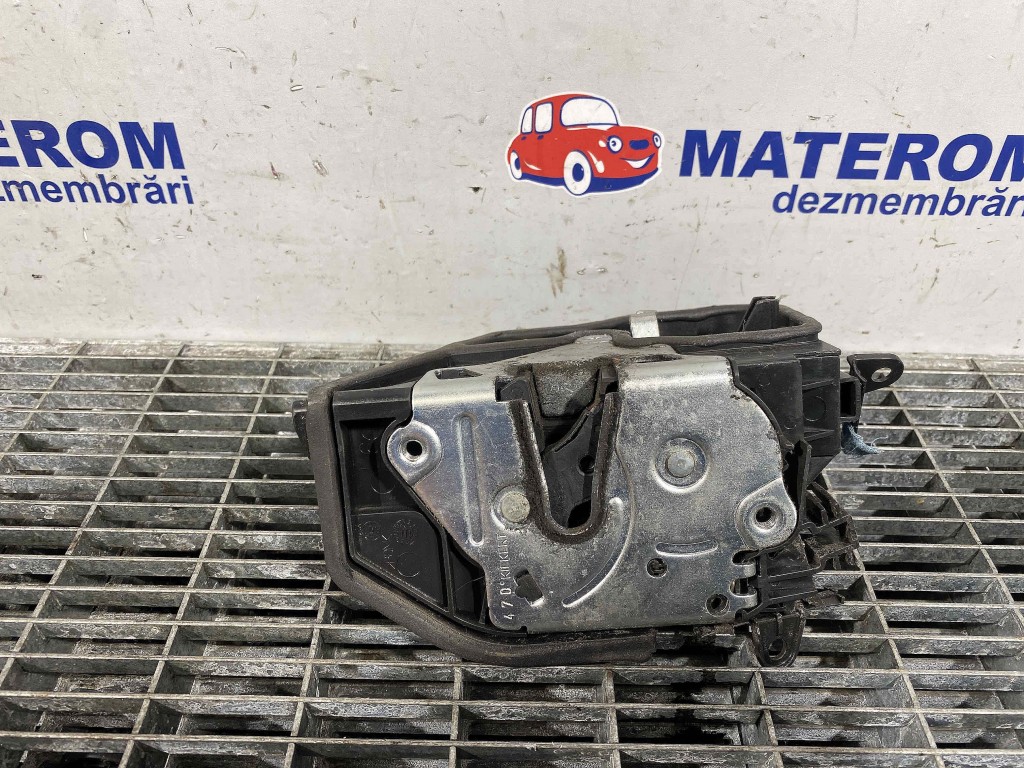 INCUIETOARE USA FATA STANGA BMW SERIA 3 E 90 - - (2007 2012)