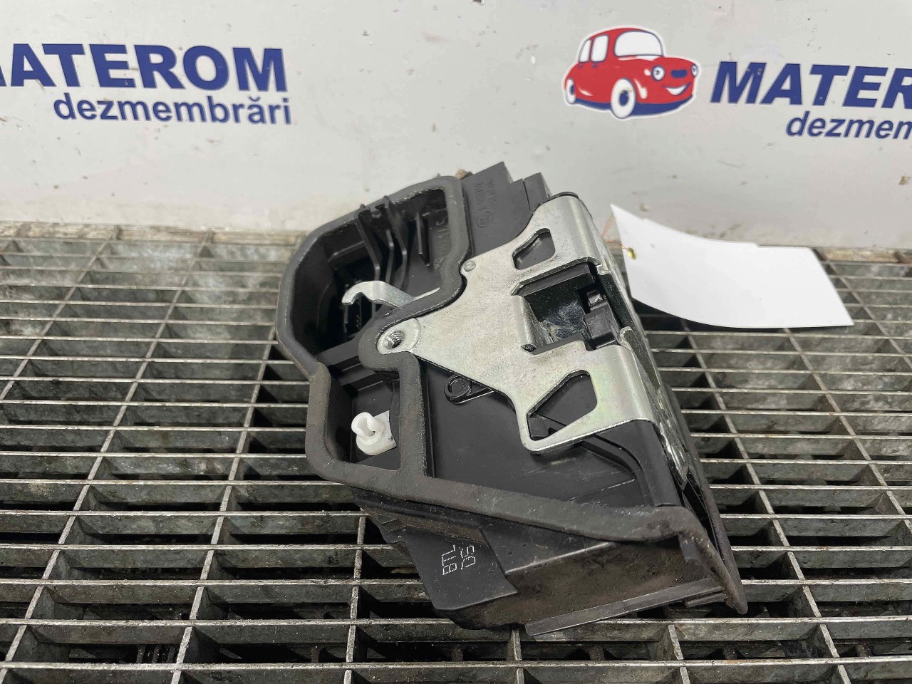 INCUIETOARE USA FATA STANGA BMW SERIA 3 F 30 - - (2011 2018)