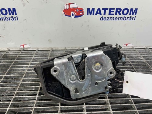 INCUIETOARE USA FATA STANGA BMW X3 - - (2010 2017)