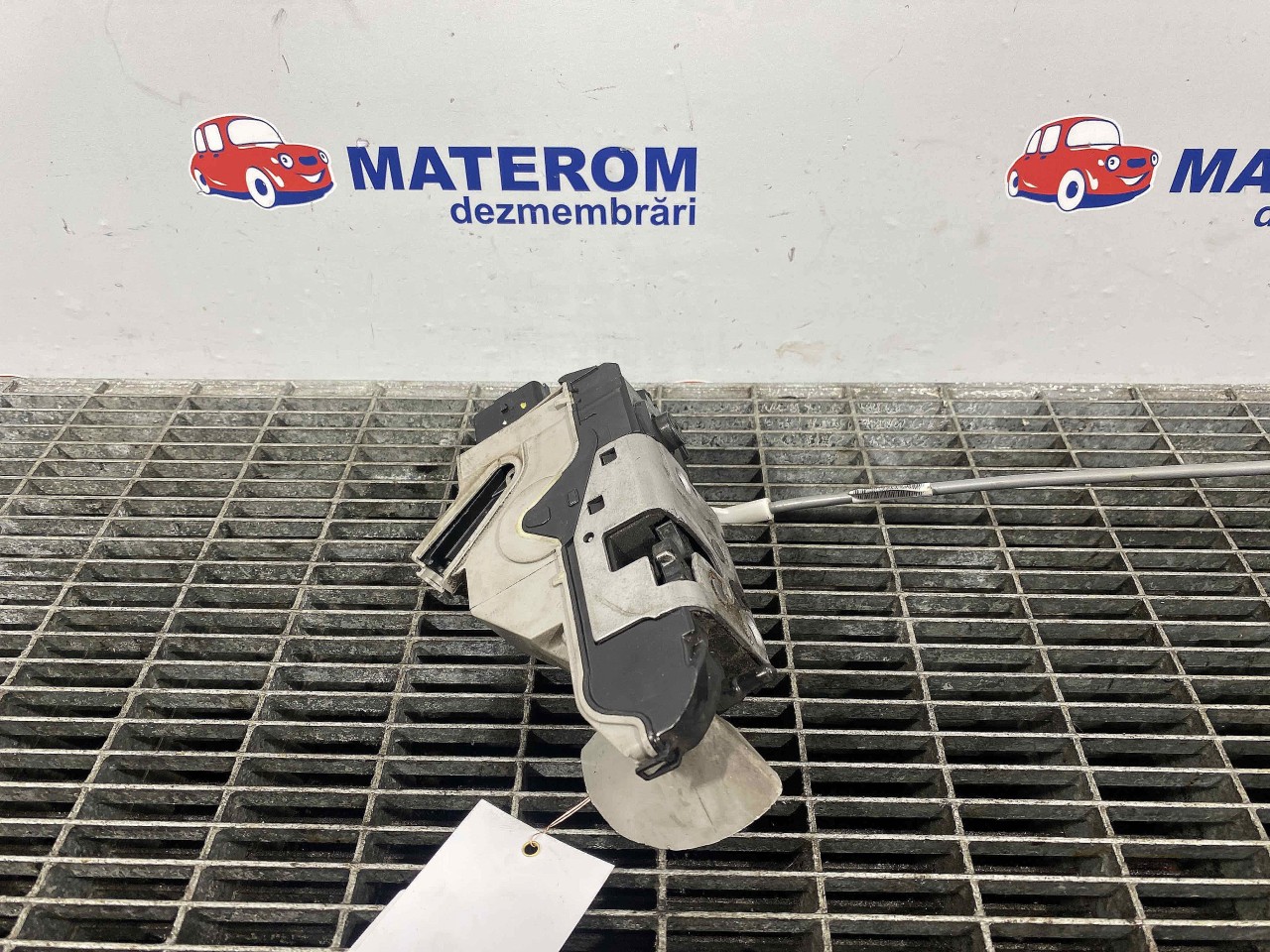 INCUIETOARE USA FATA STANGA CITROEN C4 C4 - - (2015 2018)