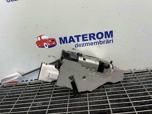 INCUIETOARE USA FATA STANGA CITROEN C4 PICASSO - - (2006 2010)