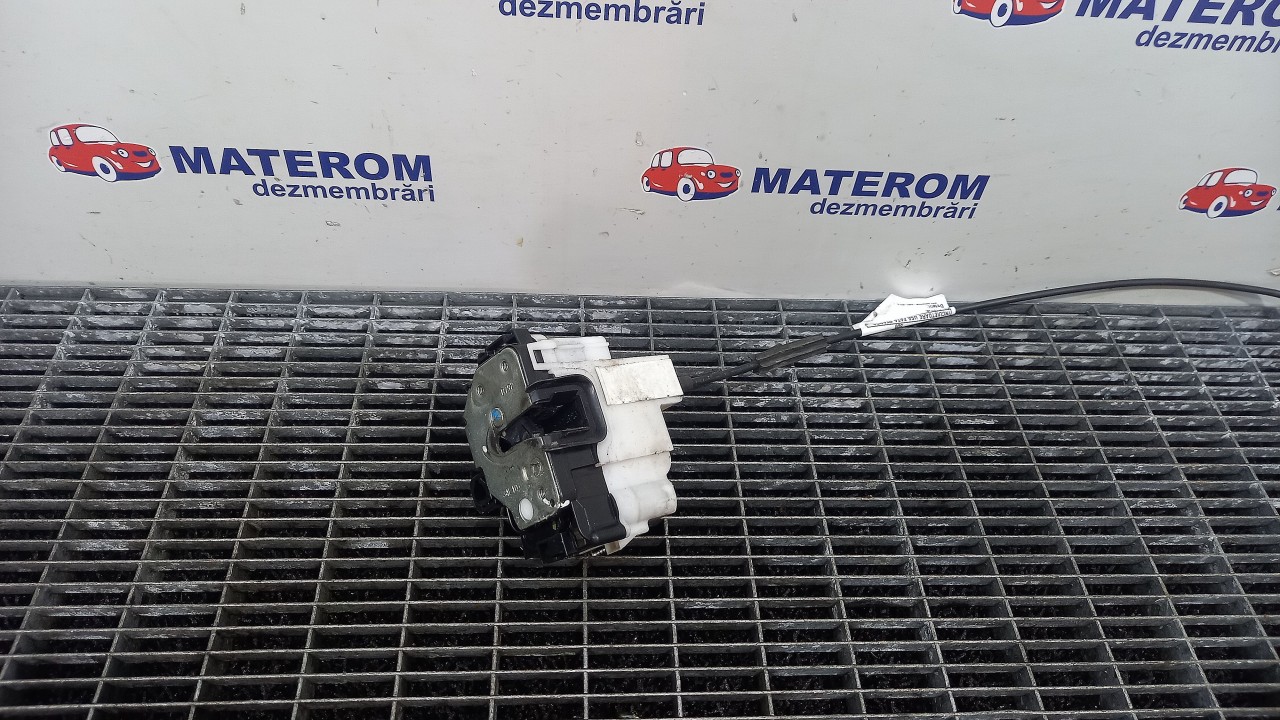 INCUIETOARE USA FATA STANGA FIAT 500 500 - - (2007 2015)