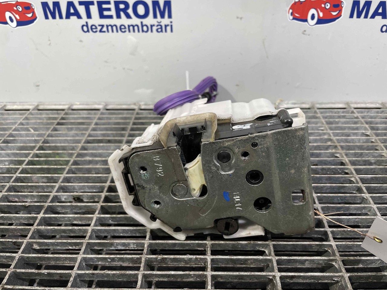 INCUIETOARE USA FATA STANGA FIAT TIPO - - (2015 2020)