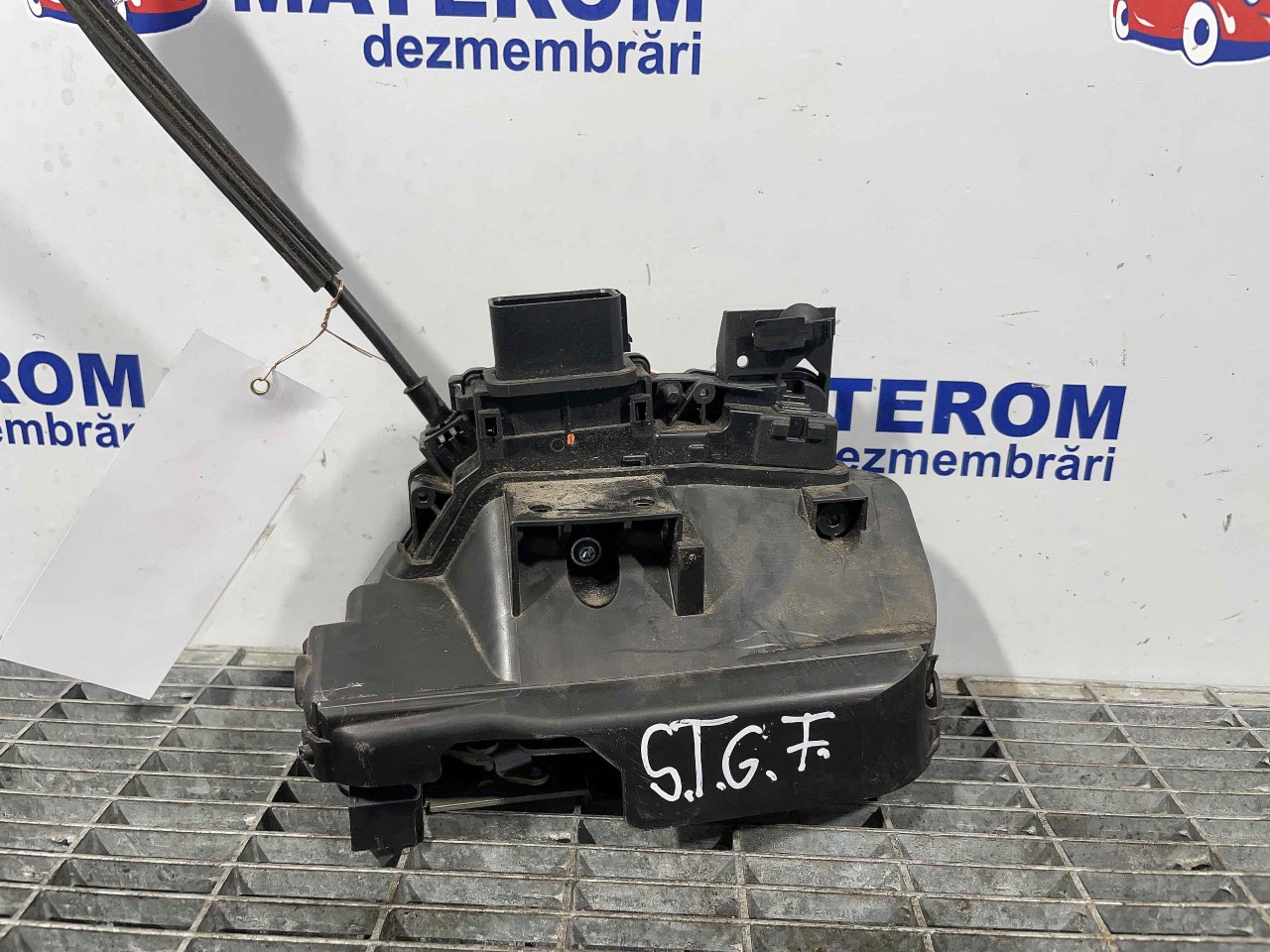 INCUIETOARE USA FATA STANGA FORD B-MAX B-MAX - - (2012 2017)