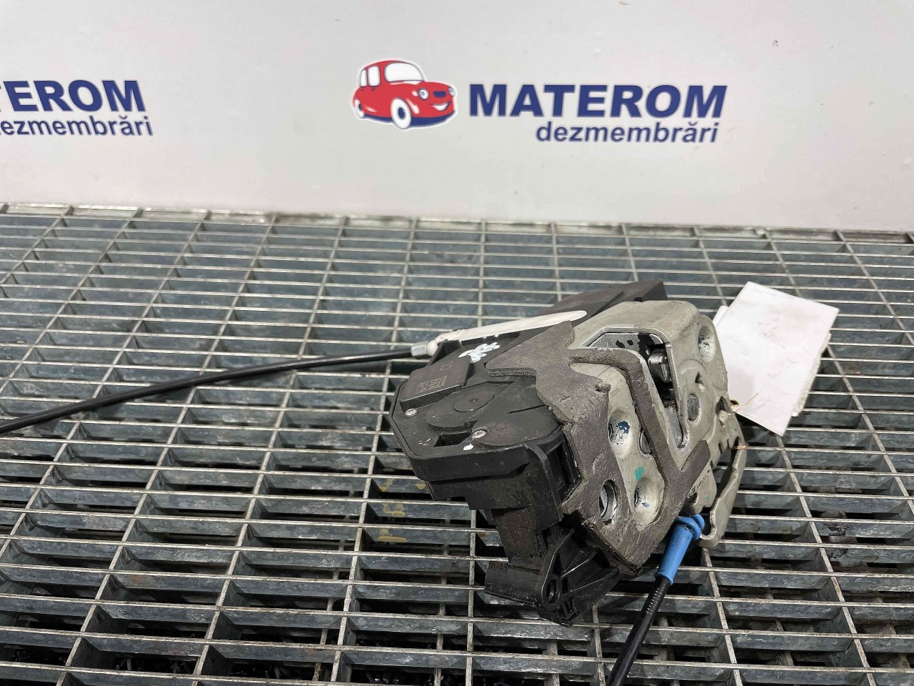 INCUIETOARE USA FATA STANGA FORD ECOSPORT - - (2013 2018)