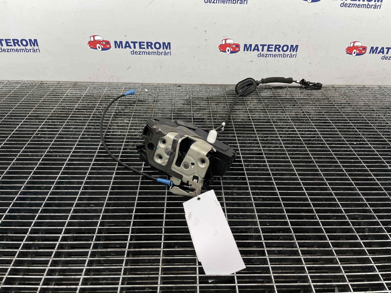 INCUIETOARE USA FATA STANGA FORD ECOSPORT ECOSPORT - - (2013 2018)