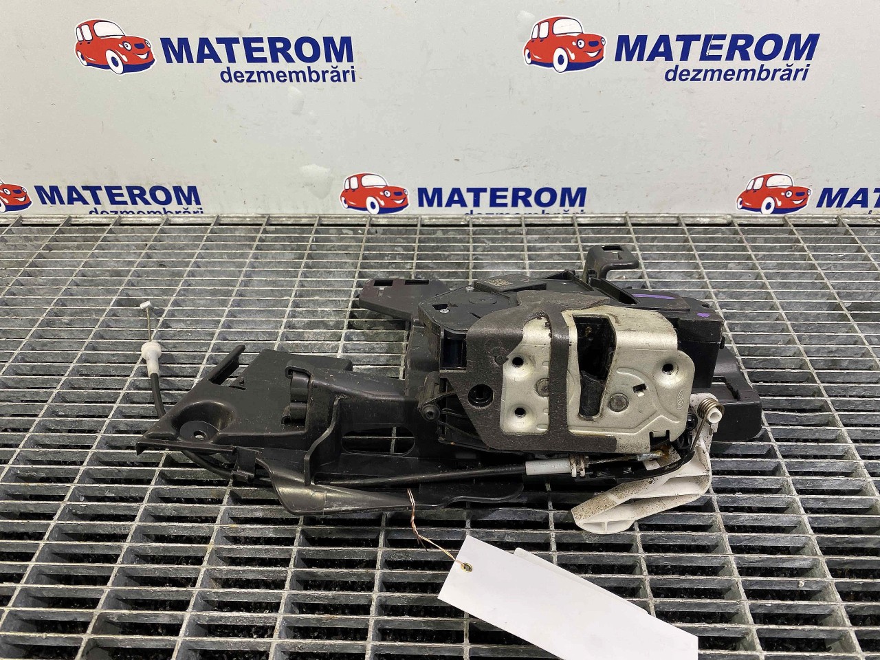 INCUIETOARE USA FATA STANGA FORD FIESTA FIESTA - - (2012 2017)
