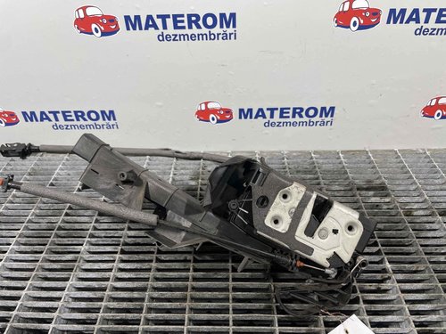 INCUIETOARE USA FATA STANGA FORD FOCUS - - (2011 2014)