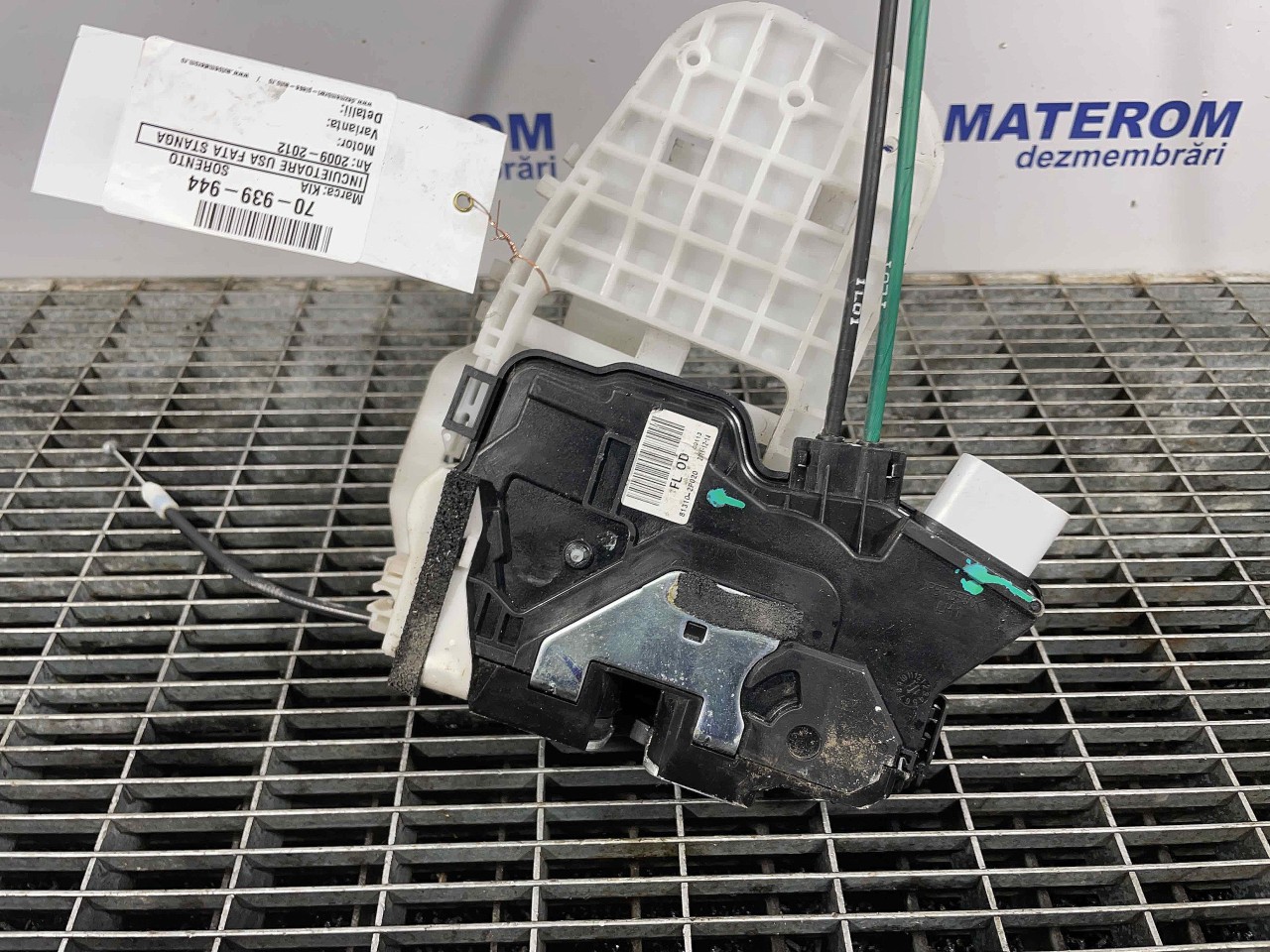 INCUIETOARE USA FATA STANGA KIA SORENTO - - (2009 2012)