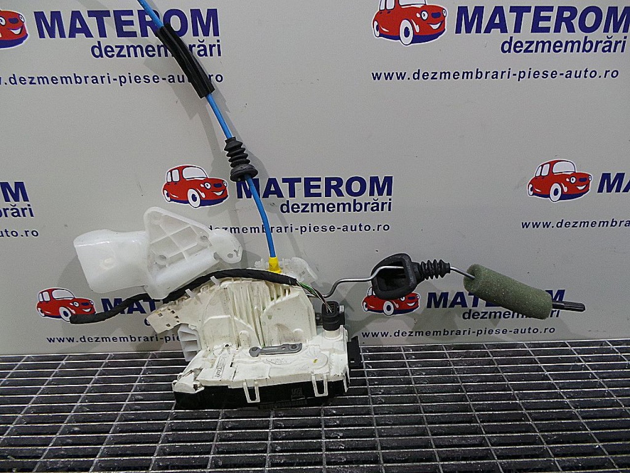 INCUIETOARE USA FATA STANGA MERCEDES E-CLASS E-CLASS - - (2009 2013)
