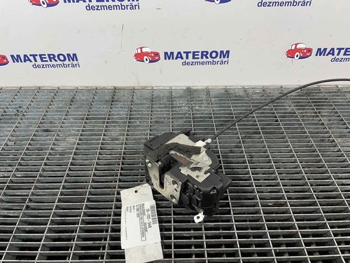 INCUIETOARE USA FATA STANGA NISSAN NAVARA NAVARA - - (2005 2010)