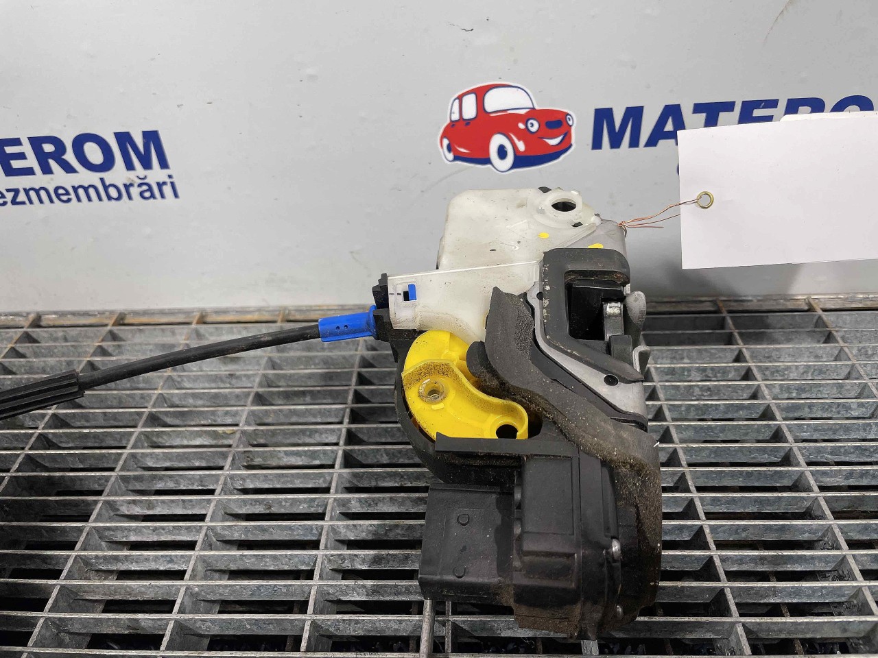 INCUIETOARE USA FATA STANGA OPEL ASTRA J ASTRA J - - (2009 2012)
