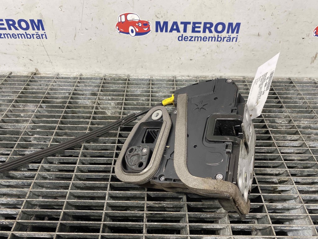 INCUIETOARE USA FATA STANGA OPEL ASTRA K - - (2015 2021)
