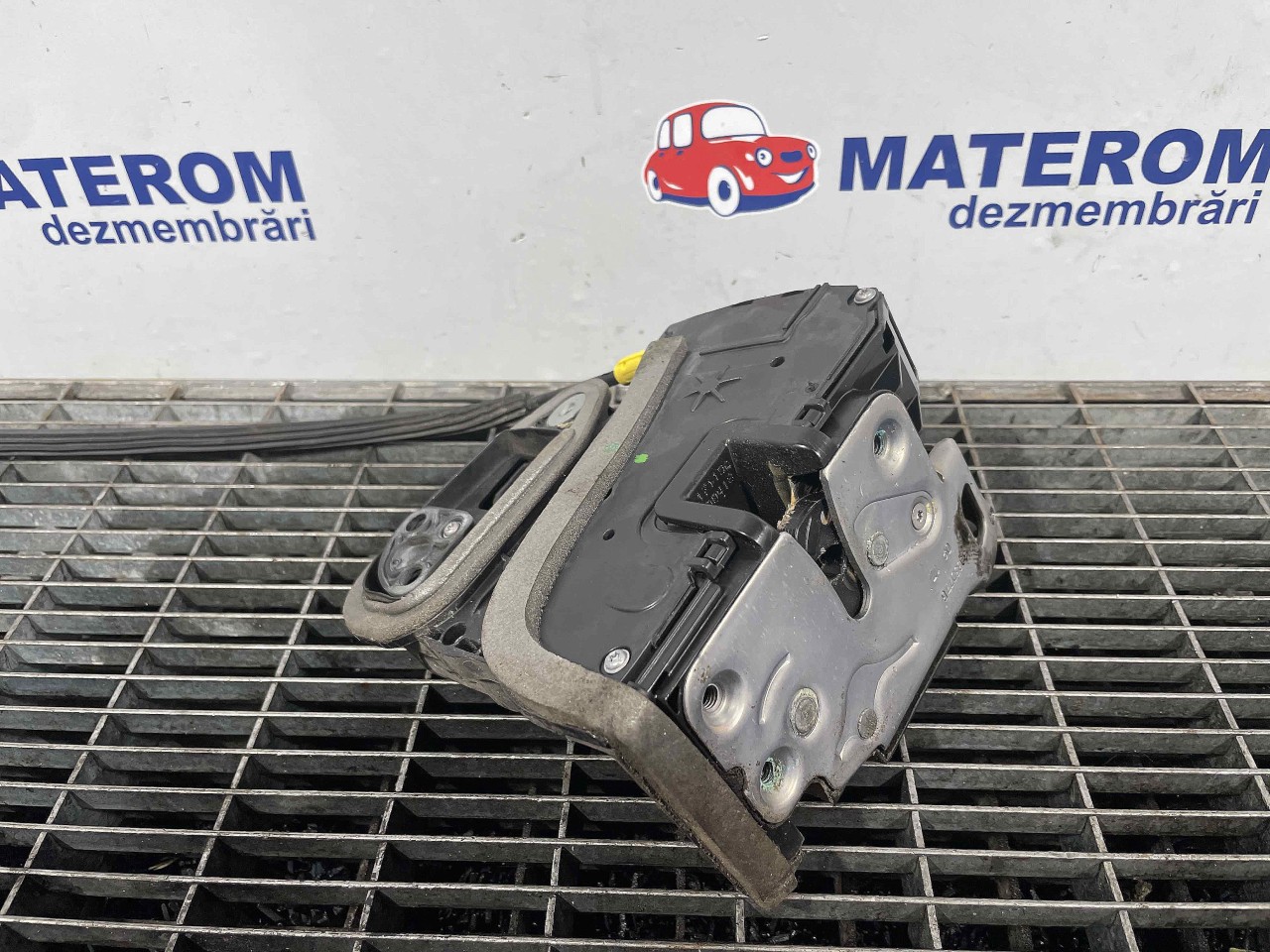 INCUIETOARE USA FATA STANGA OPEL ASTRA K ASTRA K - - (2015 2021)