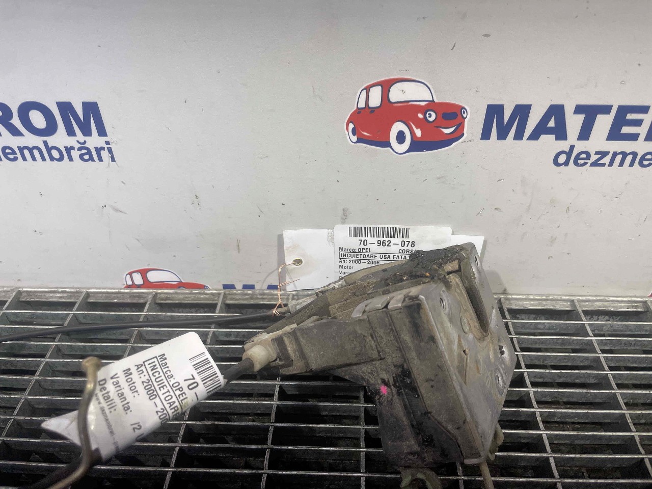 INCUIETOARE USA FATA STANGA OPEL CORSA C - - (2000 2006)