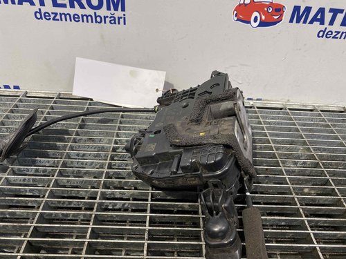 INCUIETOARE USA FATA STANGA RENAULT CAPTUR CAPTUR - - (2013 2016)