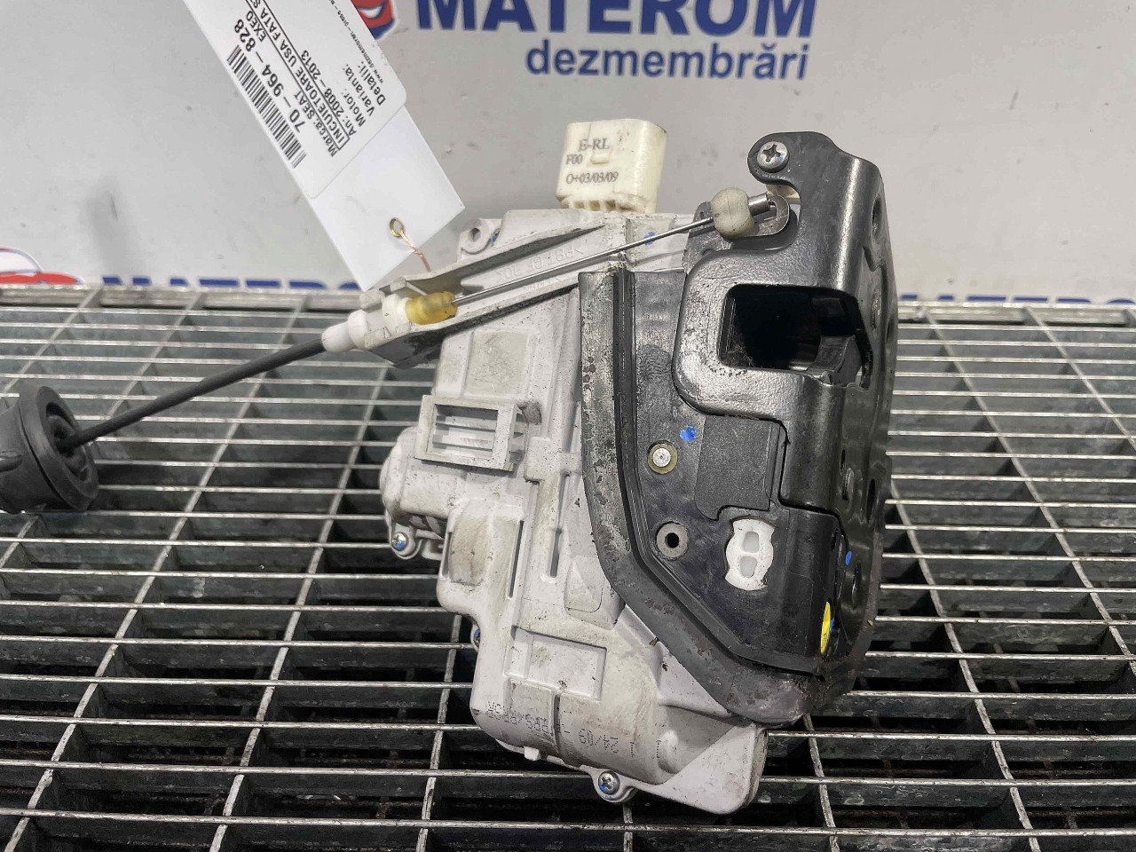 INCUIETOARE USA FATA STANGA SEAT EXEO EXEO - - (2008 2013)