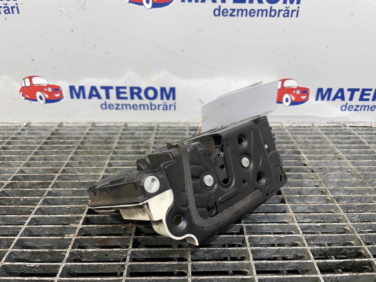 INCUIETOARE USA FATA STANGA SKODA FABIA FABIA - - (2010 2013)