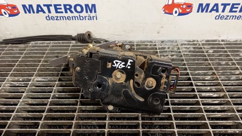 INCUIETOARE USA FATA STANGA VW BORA - - (1998 2004)