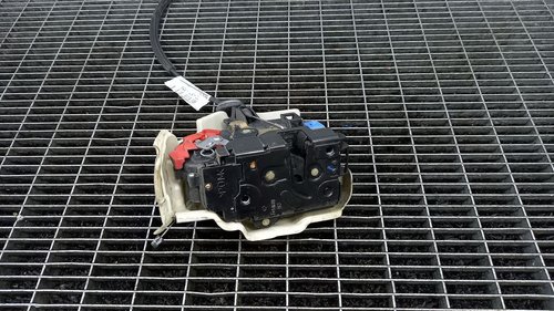 INCUIETOARE USA FATA STANGA VW GOLF V - - (2004 2008)