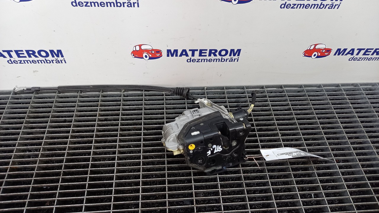 INCUIETOARE USA FATA STANGA VW PASSAT PASSAT - - (2005 2010)