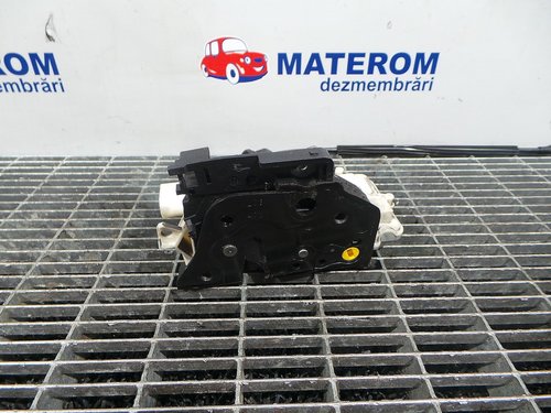 INCUIETOARE USA FATA STANGA VW PASSAT PASSAT - - (2010 2014)