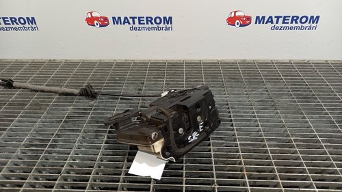 INCUIETOARE USA FATA STANGA VW POLO POLO - - (2009 2014)