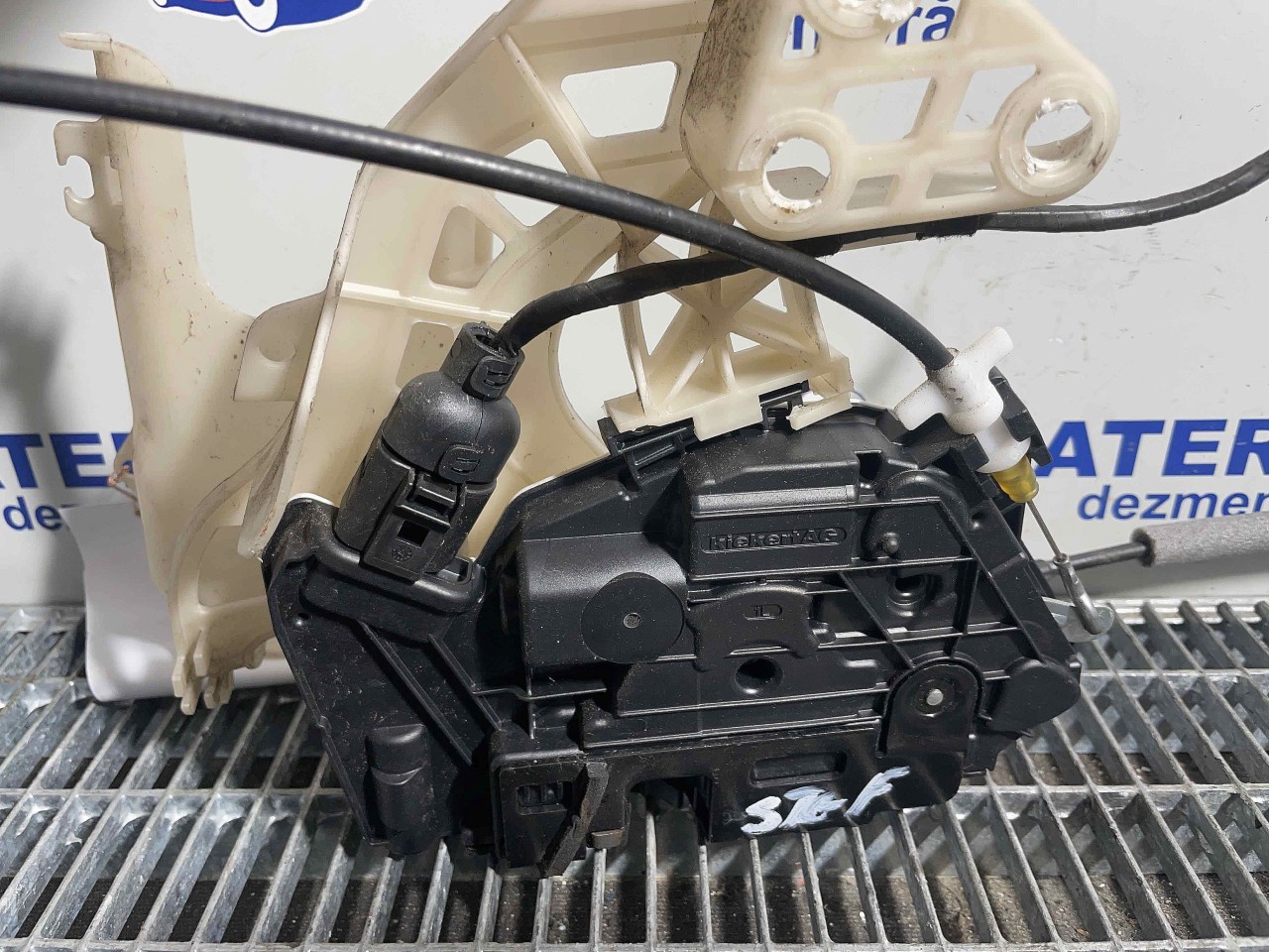 INCUIETOARE USA FATA STANGA VW TIGUAN - - (2007 2010)