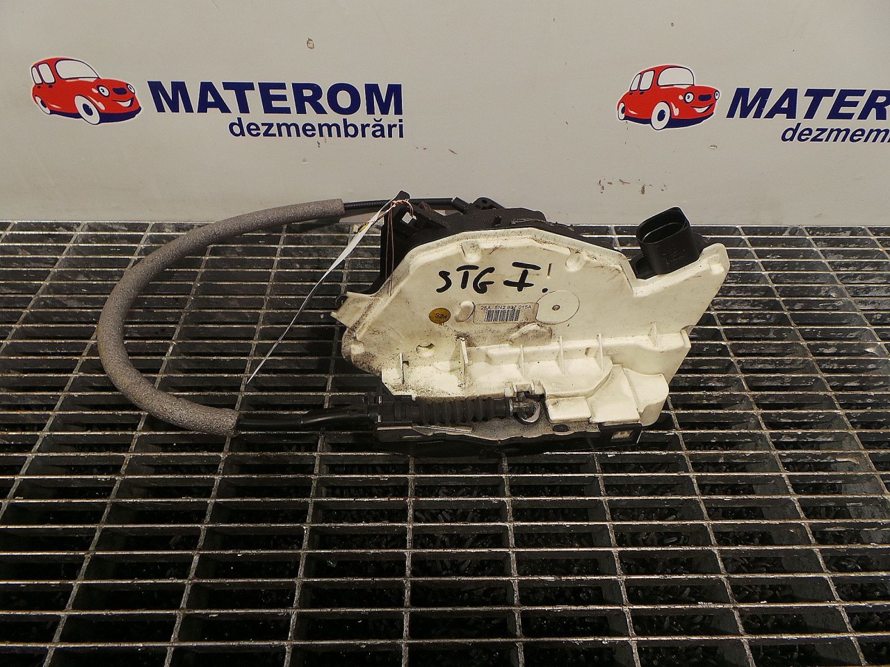 INCUIETOARE USA FATA STANGA VW TIGUAN - - (2007 2010)