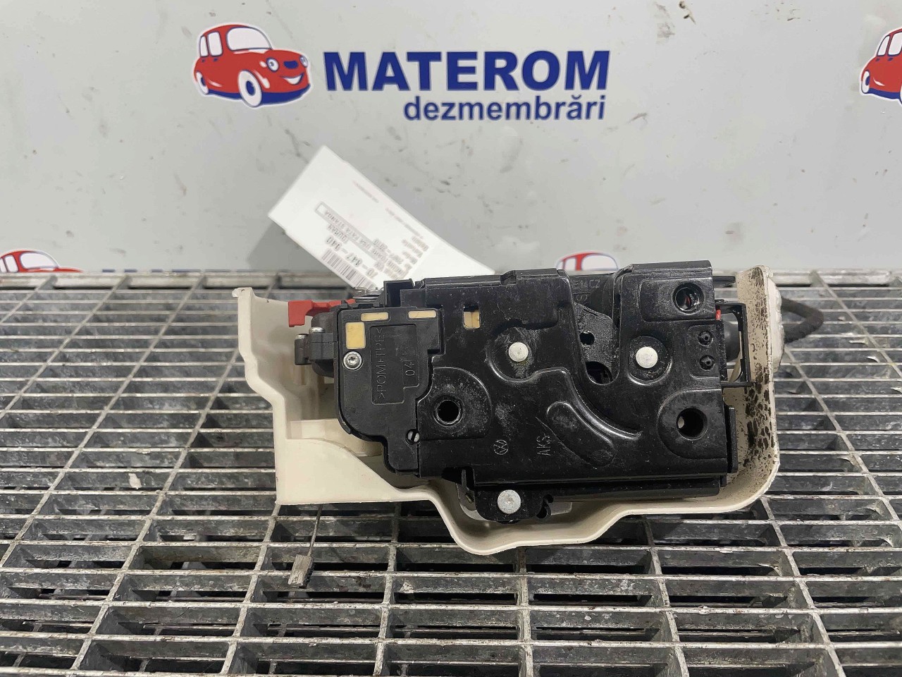 INCUIETOARE USA FATA STANGA VW TOURAN - 