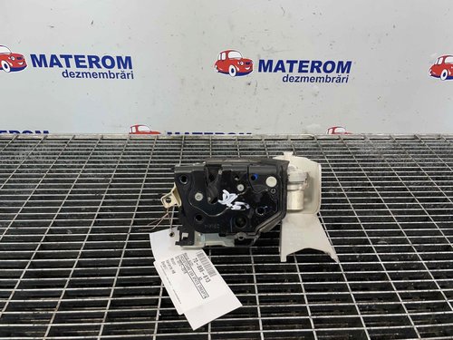 INCUIETOARE USA SPATE DREAPTA AUDI A3 - - (2012 2016)